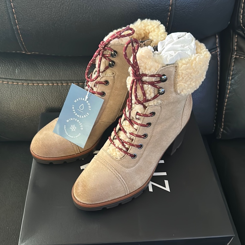 NIB Naturalizer Varuna Boots